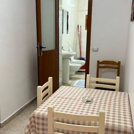 Amel's Comfortable Family Near Apartmán *