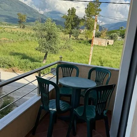 Amel's Comfortable Family Near Орикум