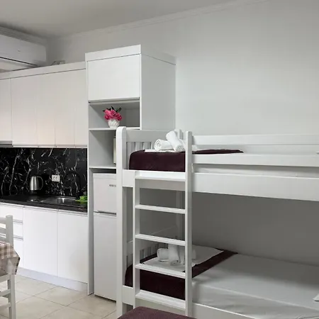 Apartamento Amel's Comfortable Family Near