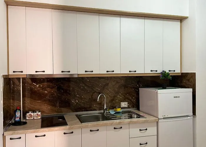 Amel's Comfortable Family Near