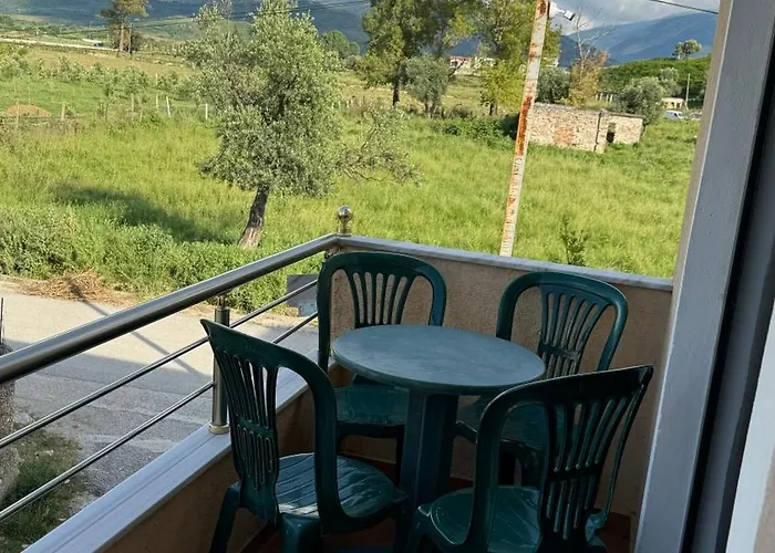 Amel's Comfortable Family Near 오리쿰