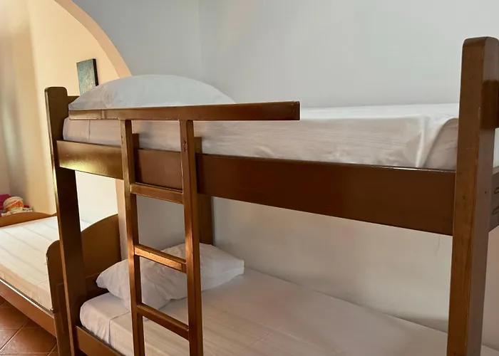 Amel's Comfortable Family Near 아파트 오리쿰