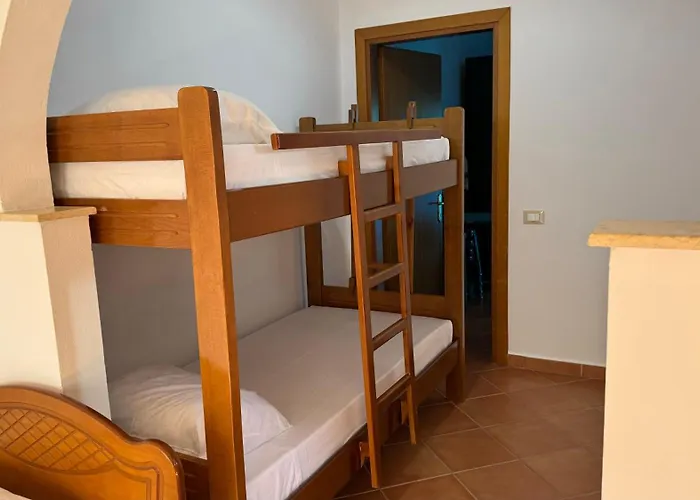 Amel's Comfortable Family Near Апартаменты Орикум