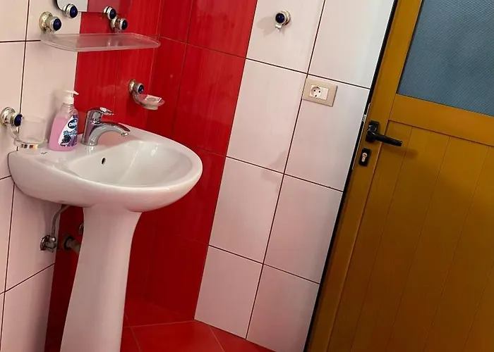 아파트 Amel's Comfortable Family Near 오리쿰