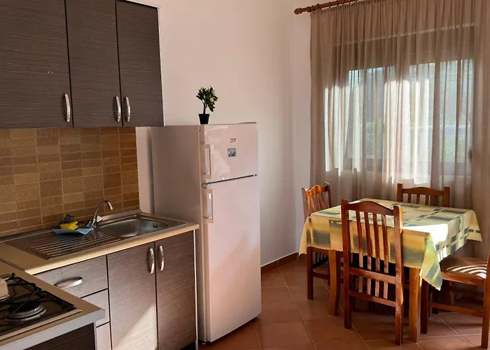 아파트 Amel's Comfortable Family Near