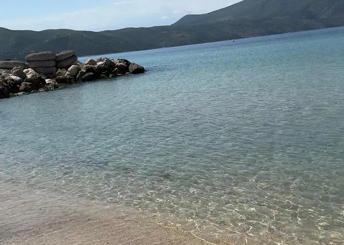 아파트 Amel's Comfortable Family Near *