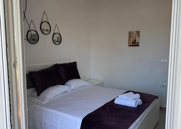 Amel's Comfortable Family Near 아파트 오리쿰