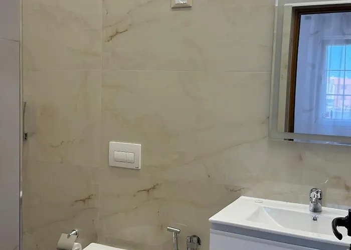 Amel's Comfortable Family Near *