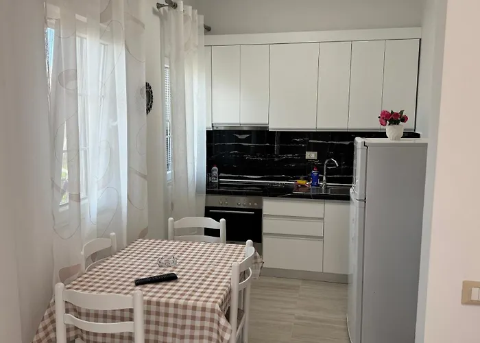 Amel's Comfortable Family Near *