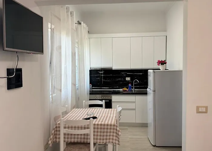 Amel's Comfortable Family Near *